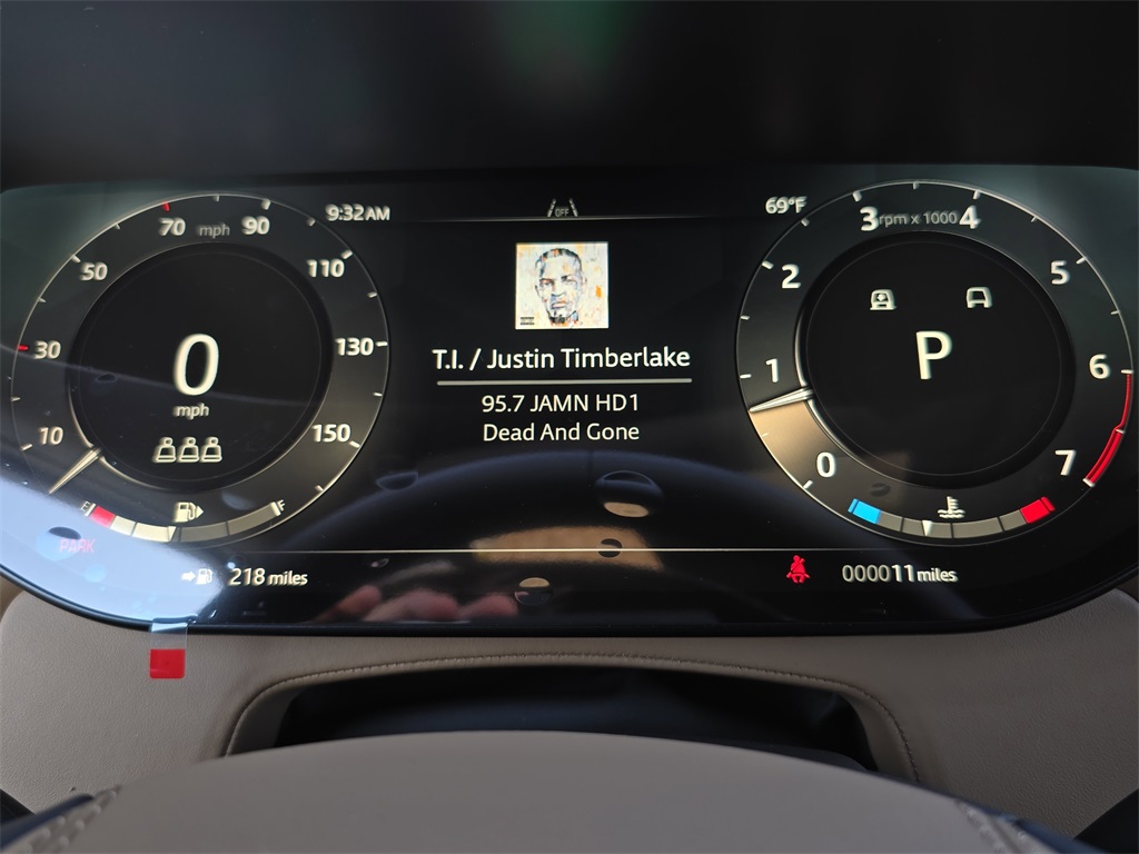 2025 Land Rover Range Rover Sport SE photo 13