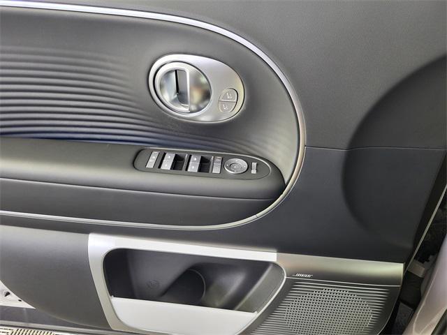 2026 Hyundai Ioniq SE photo 5