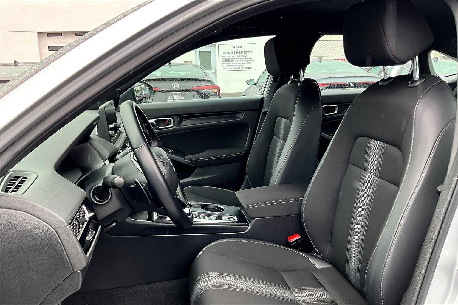2023 Honda Civic Sport photo 7