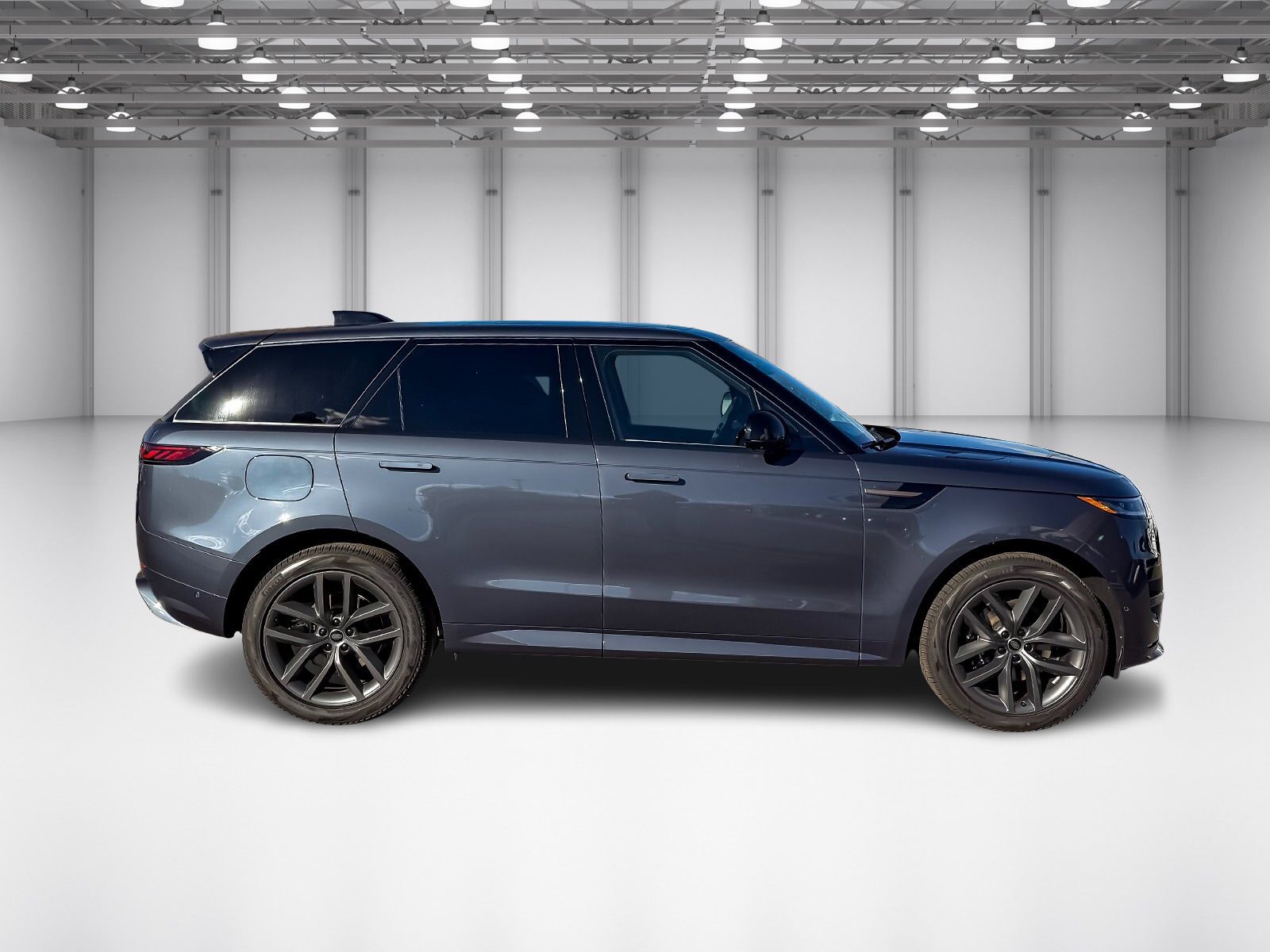 2025 Land Rover Range Rover Sport SE photo 5