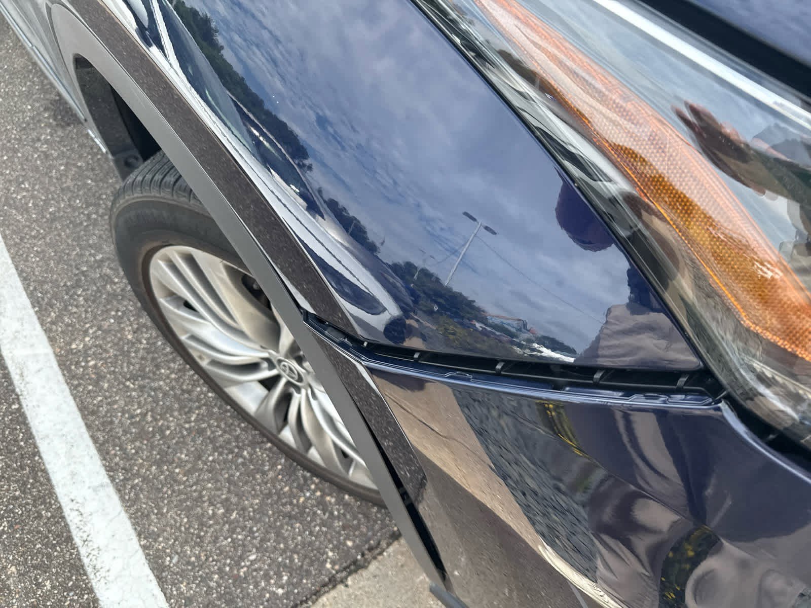 2021 Toyota Highlander Hybrid Platinum photo 2