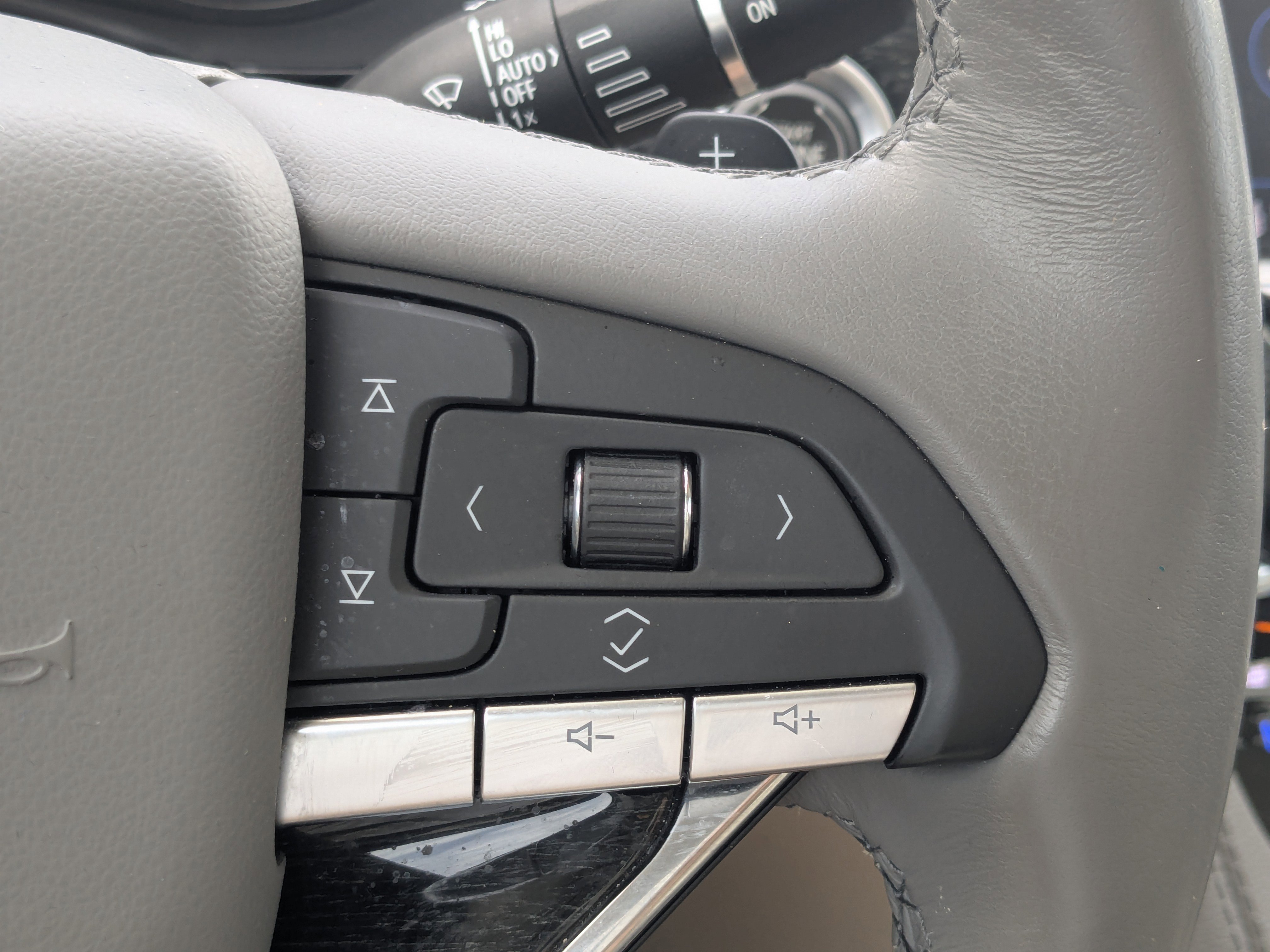 2023 Cadillac XT6 Premium Luxury photo 16