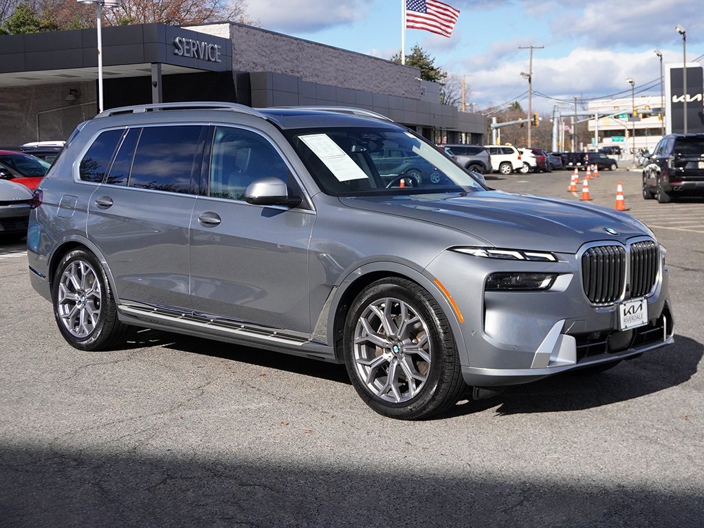 2023 Bmw X7 xDrive40i photo 2
