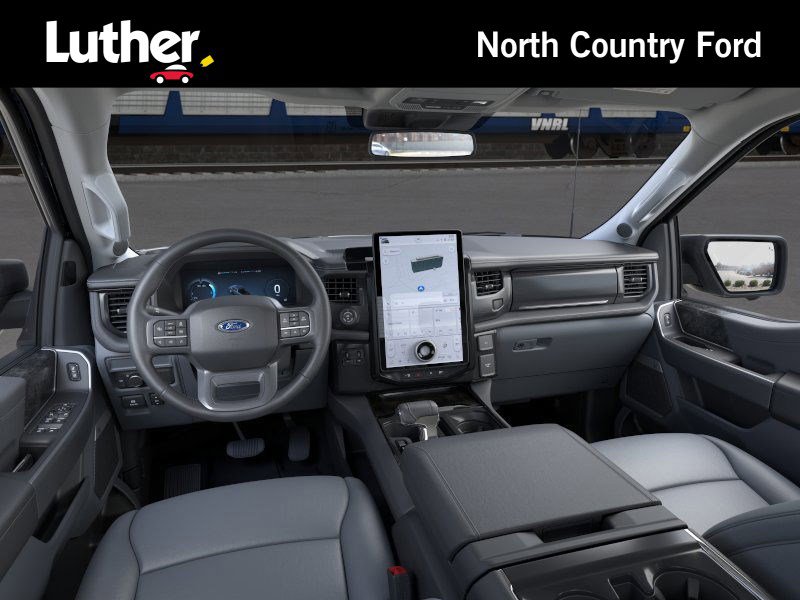 2025 Ford F-150 Lightning photo 7