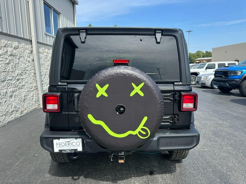 2019 Jeep Wrangler Sport S photo 4