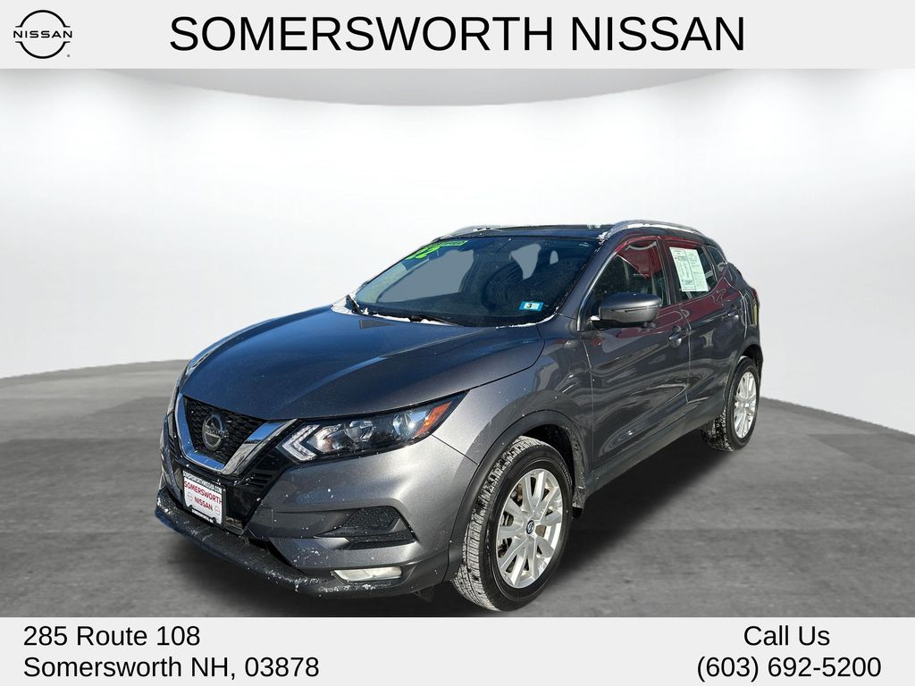 2022 Nissan Rogue Sport SV's photo
