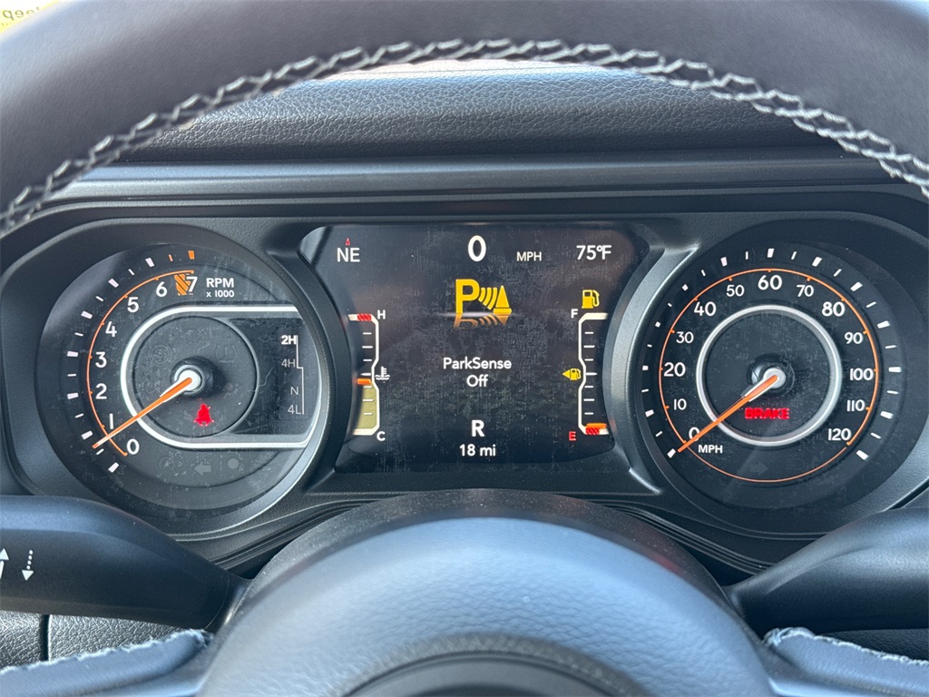 2025 Jeep Gladiator Willys photo 30
