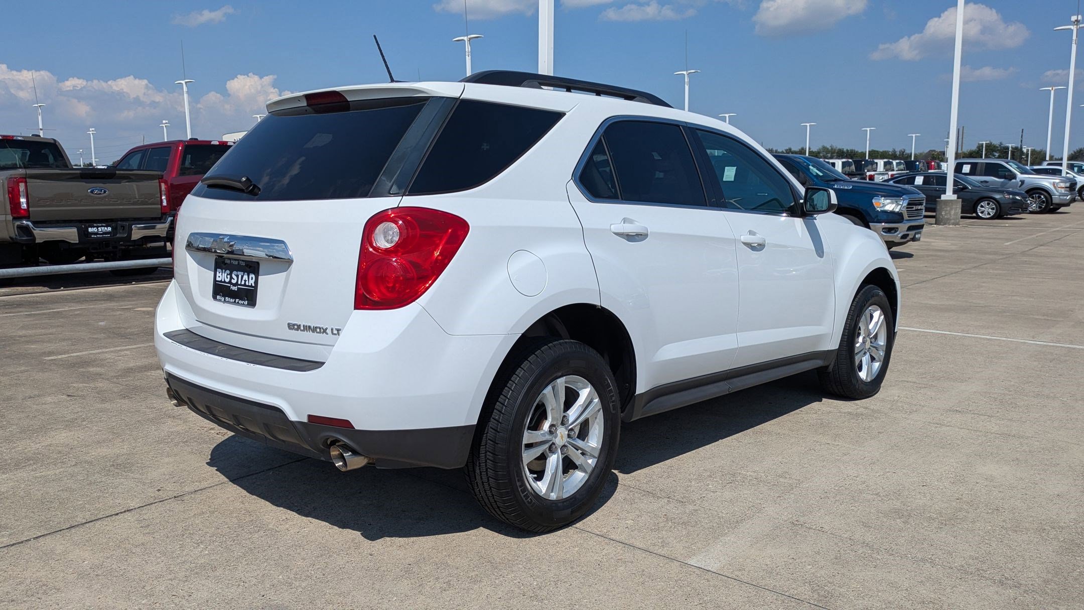 2015 Chevrolet Equinox LT photo 2