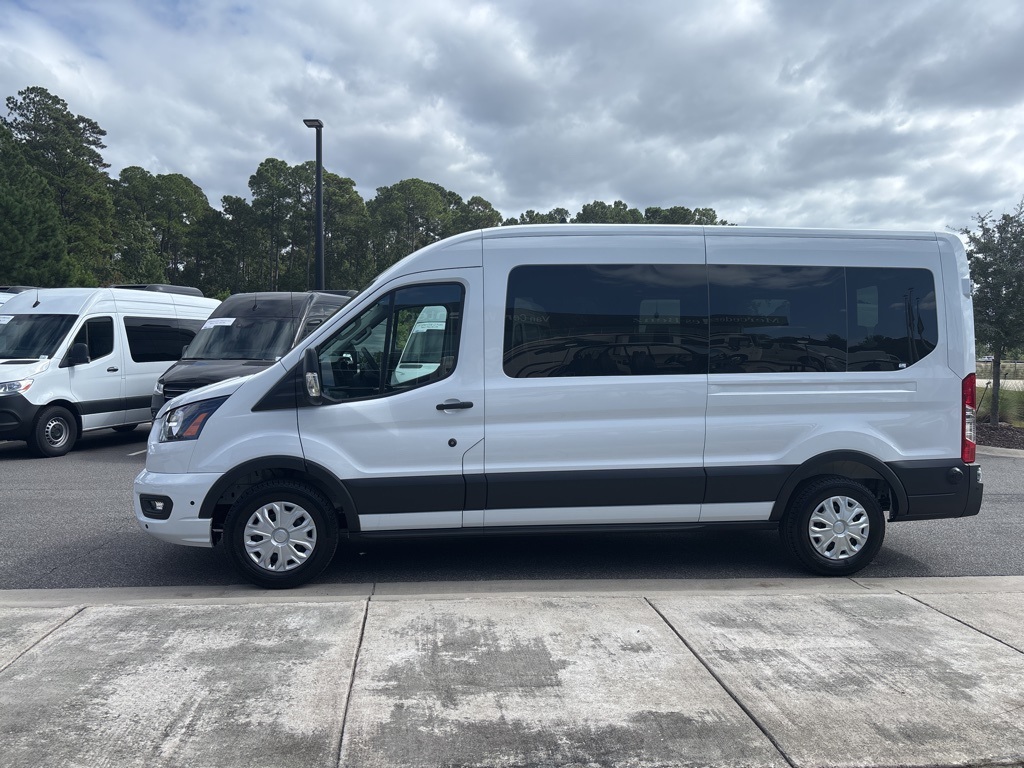 2025 Ford Transit Passenger XLT photo 5