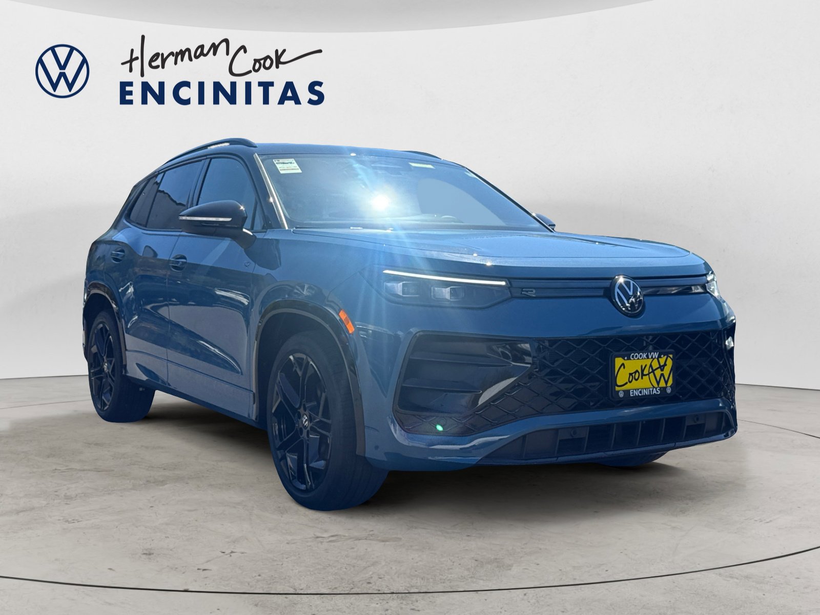 2025 Volkswagen Tiguan SE R-Line Black photo 7