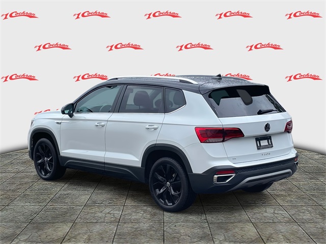 2023 Volkswagen Taos SE photo 4