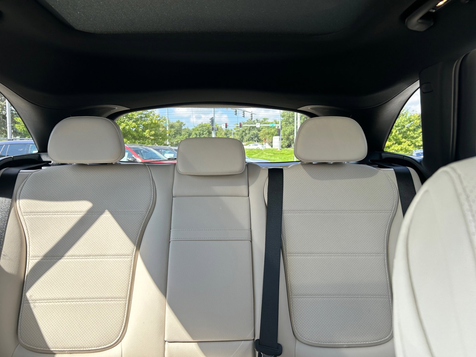 2025 Mercedes Benz GLC 300 4MATIC photo 29