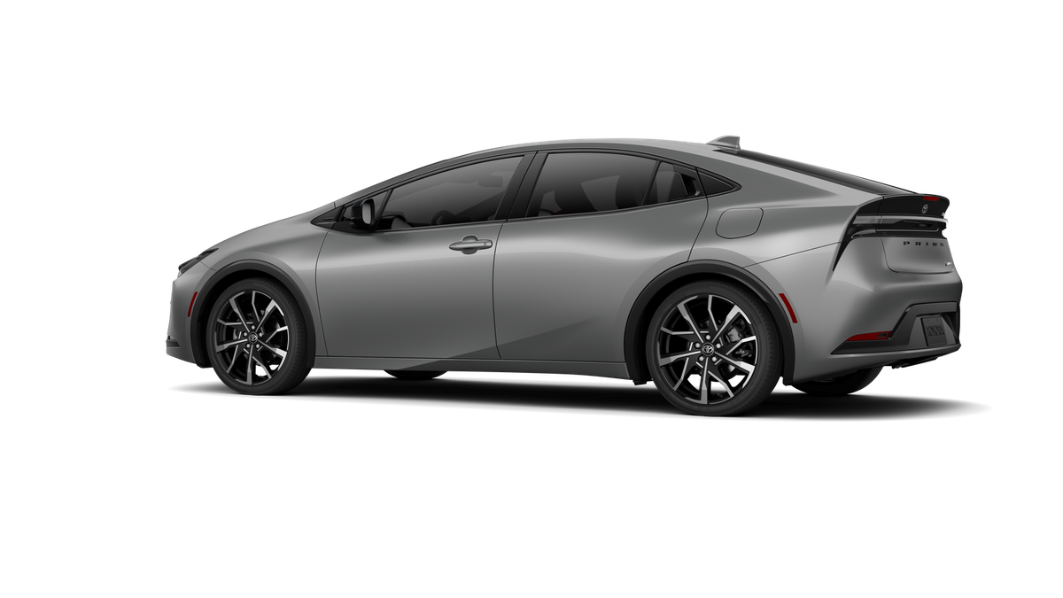 2025 Toyota Prius Plug-in Hybrid XSE photo 5