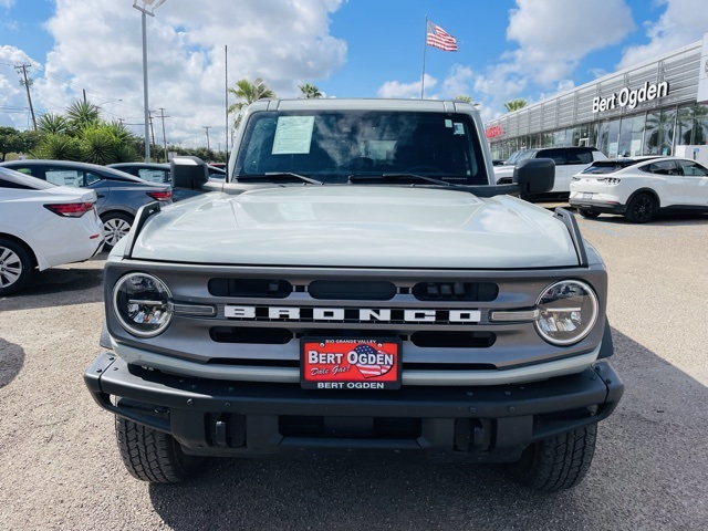 2023 Ford Bronco Base Big Bend Black Diamond Outer Banks photo 2