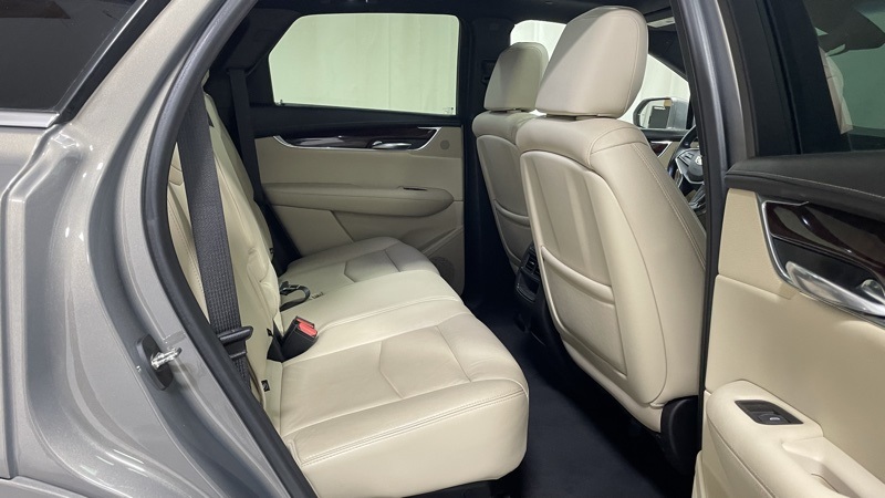 2019 Cadillac XT5 Luxury photo 11