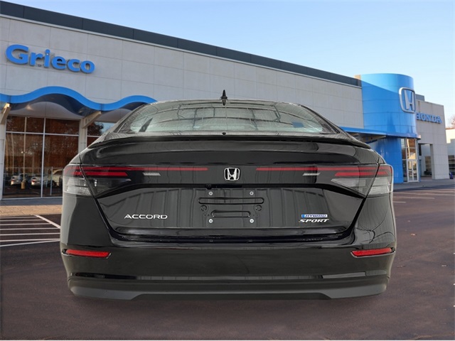 2025 Honda Accord Hybrid Sport photo 3