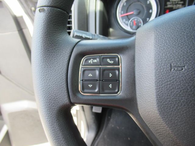 2022 Ram 1500 Classic Tradesman photo 16