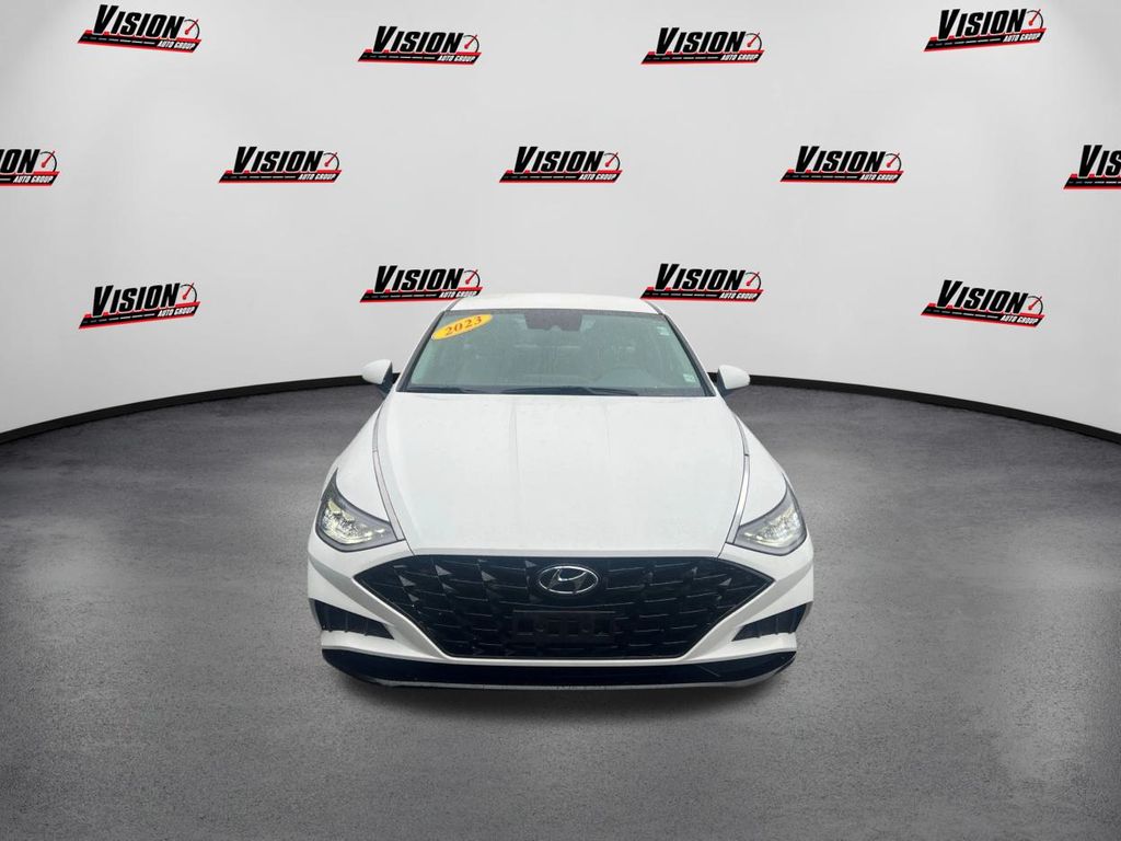 2023 Hyundai Sonata SEL photo 2
