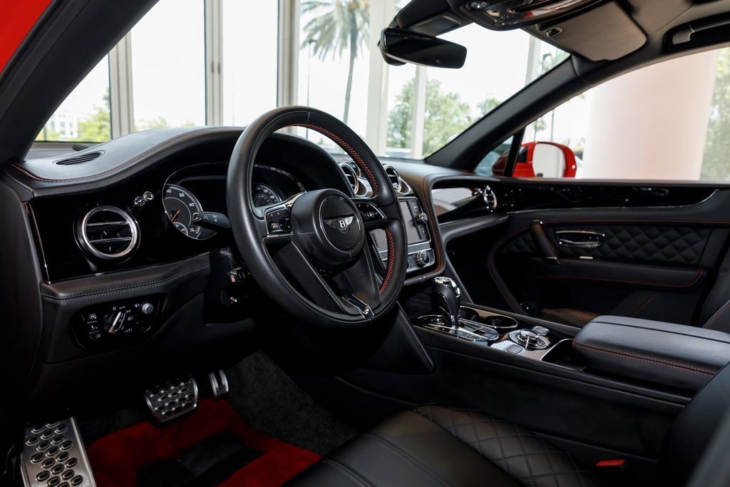 2019 Bentley Bentayga Mulliner photo 18