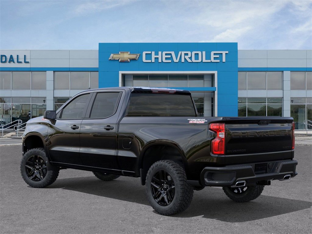 2026 Chevrolet Silverado 1500 Custom Trail Boss photo 2