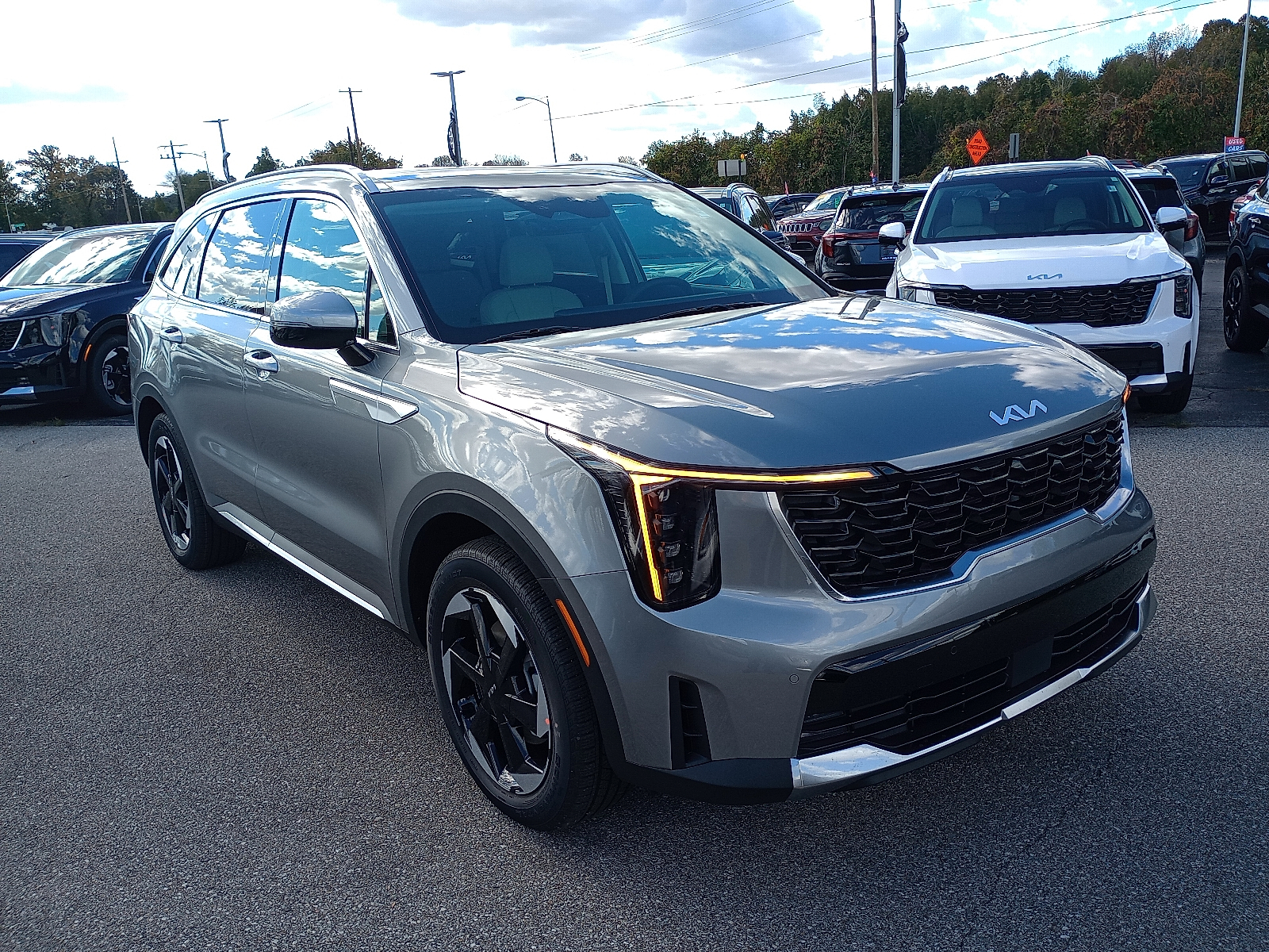 2026 Kia Sorento EX Hybrid's photo