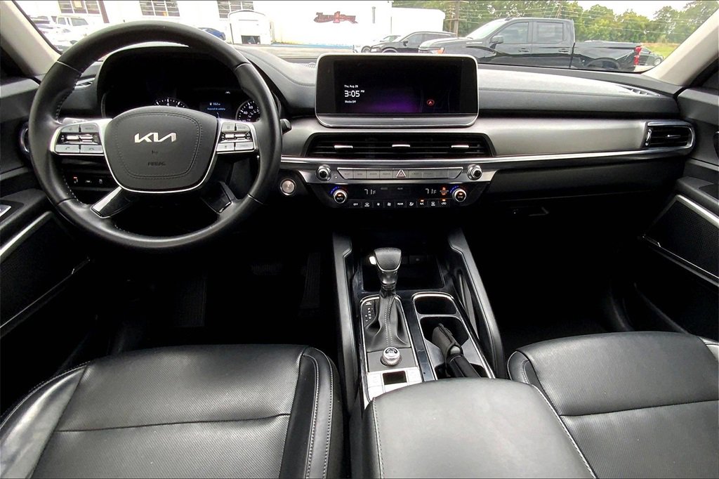 2022 Kia Telluride LX photo 14