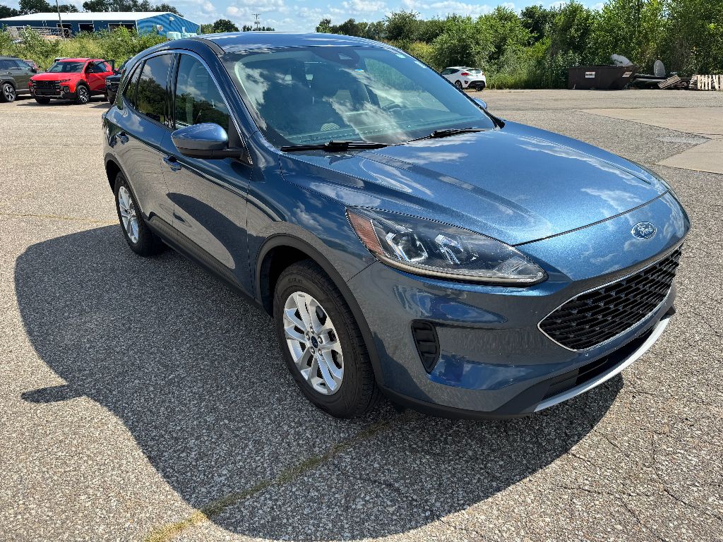 2020 Ford Escape SE photo 4