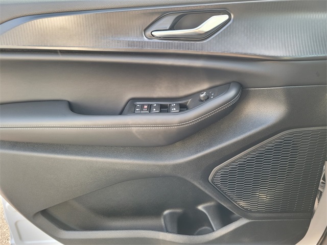 2025 Jeep Grand Cherokee Altitude photo 17