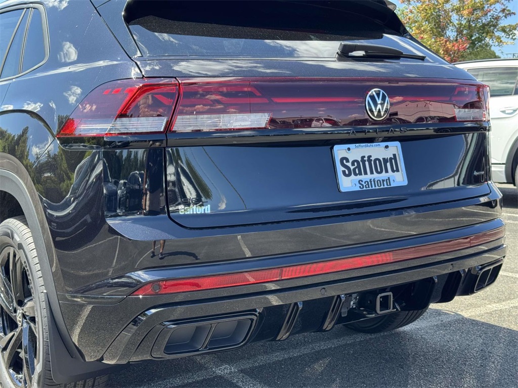 2026 Volkswagen Atlas Cross Sport SEL R-Line photo 11