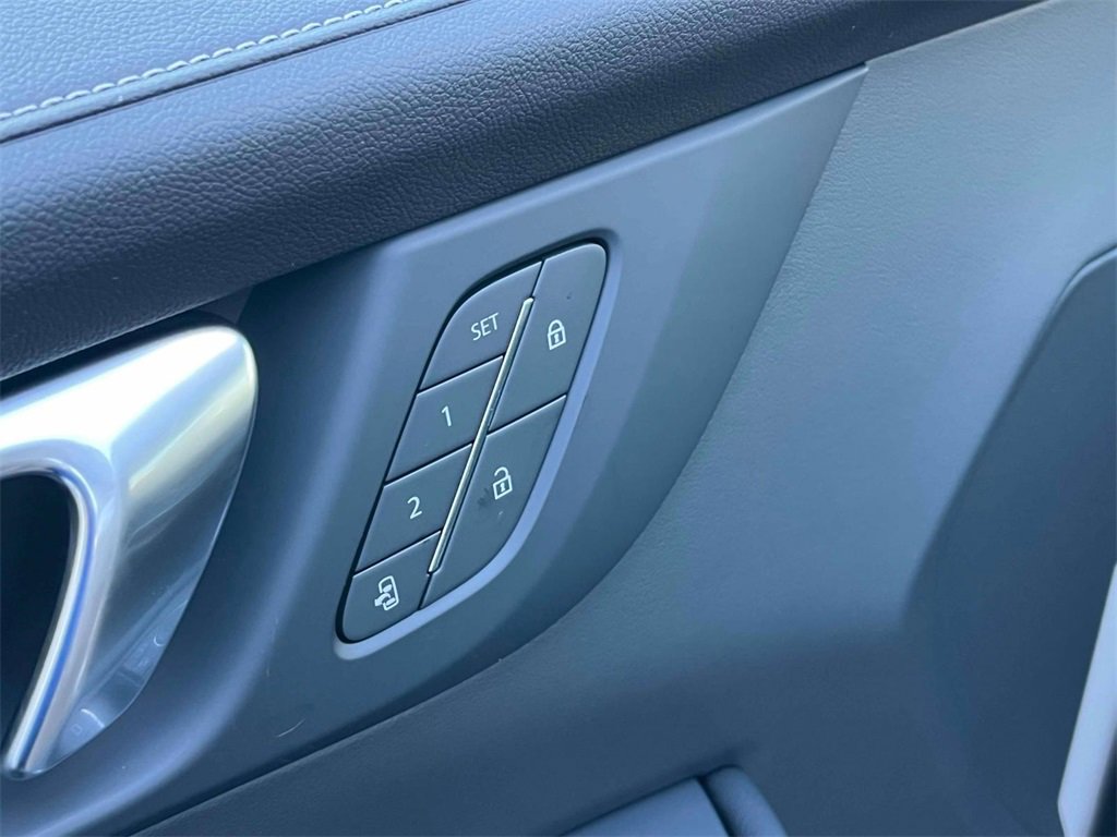 2026 Buick Enclave Sport Touring photo 19