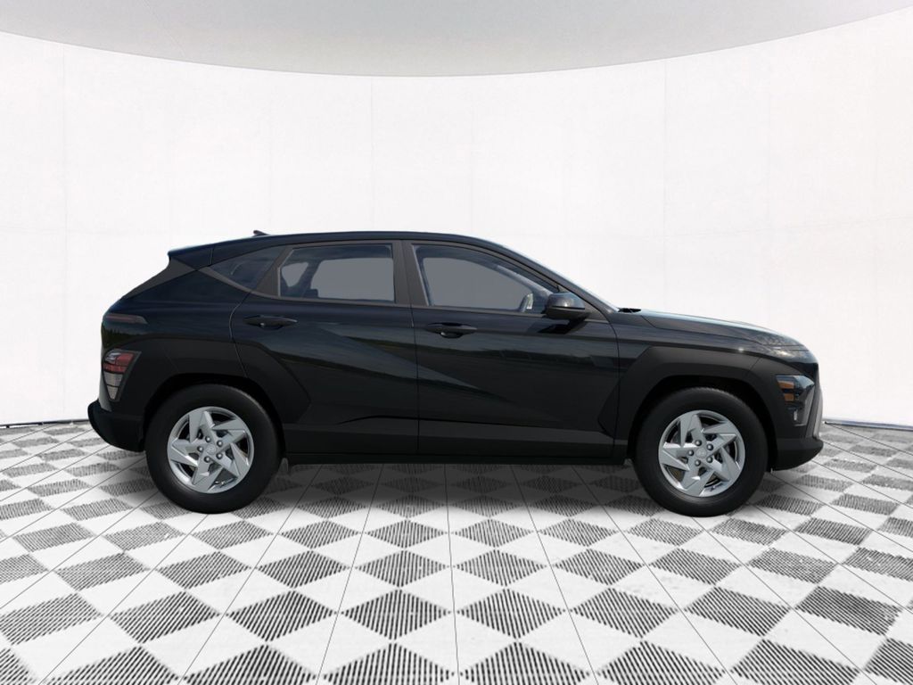 2026 Hyundai Kona SE photo 4