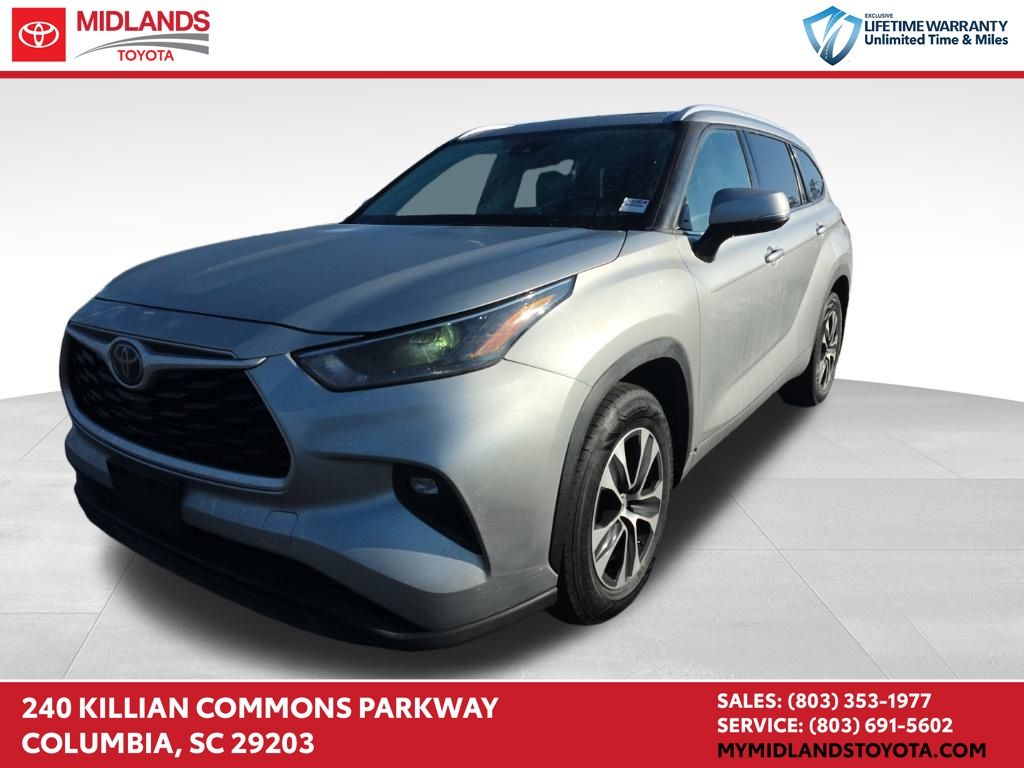 2022 Toyota Highlander XLE's photo