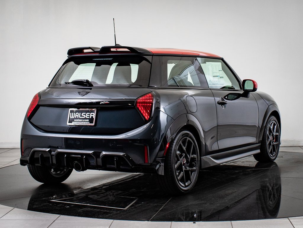 2025 Mini Cooper 2 Door Hardtop Iconic photo 9