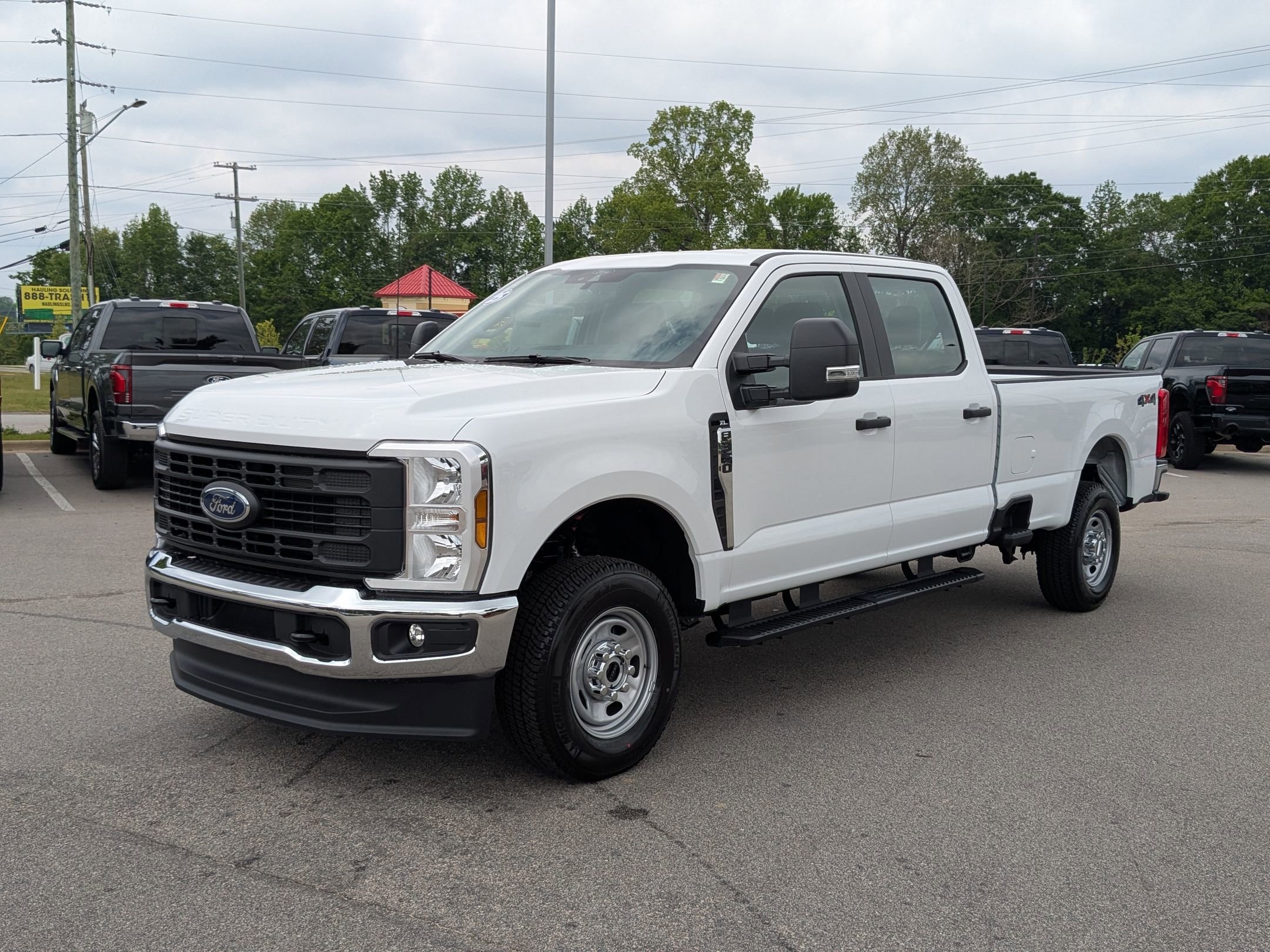 2025 Ford F-350 Super Duty XL's photo
