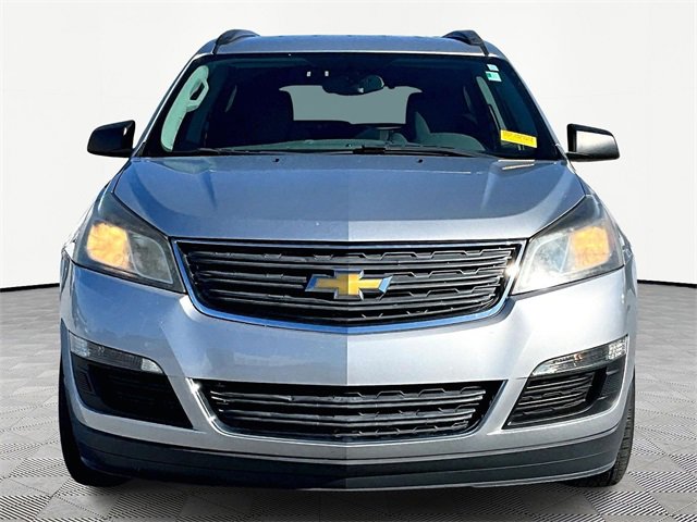 Used 2015 Chevrolet Traverse LS with VIN 1GNKRFKD8FJ159702 for sale in New Castle, DE