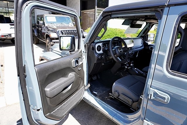 New 2025 Anvil Clear-Coat Exterior Paint Jeep Sport image 44