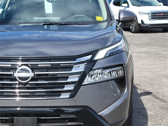 2026 Nissan Rogue Platinum photo 6