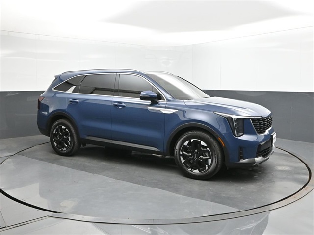 2025 Kia Sorento S photo 12