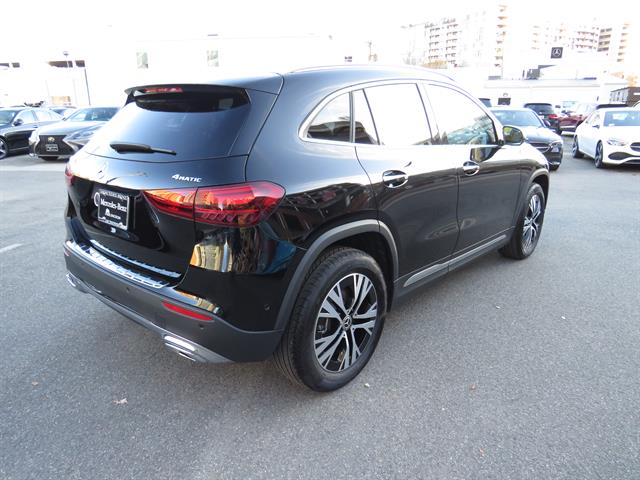 2025 Mercedes Benz GLA 250 4MATIC photo 4