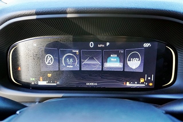 Used 2022 White Jeep Series II image 32