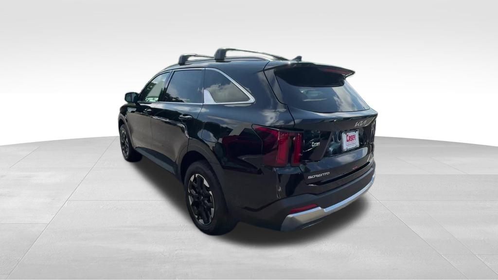 2025 Kia Sorento S photo 2