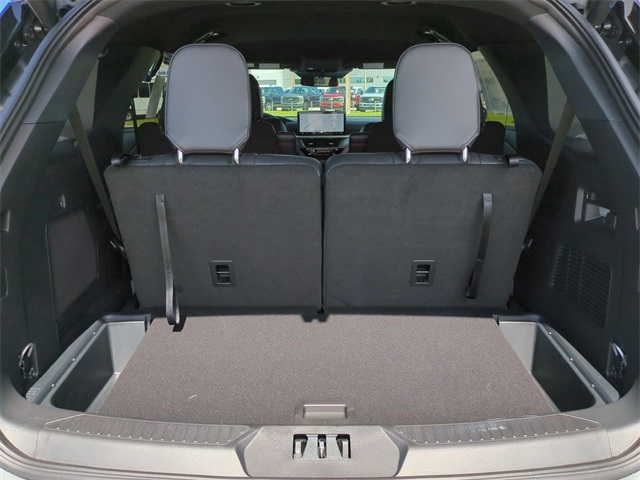 2025 Ford Explorer ST-Line photo 12