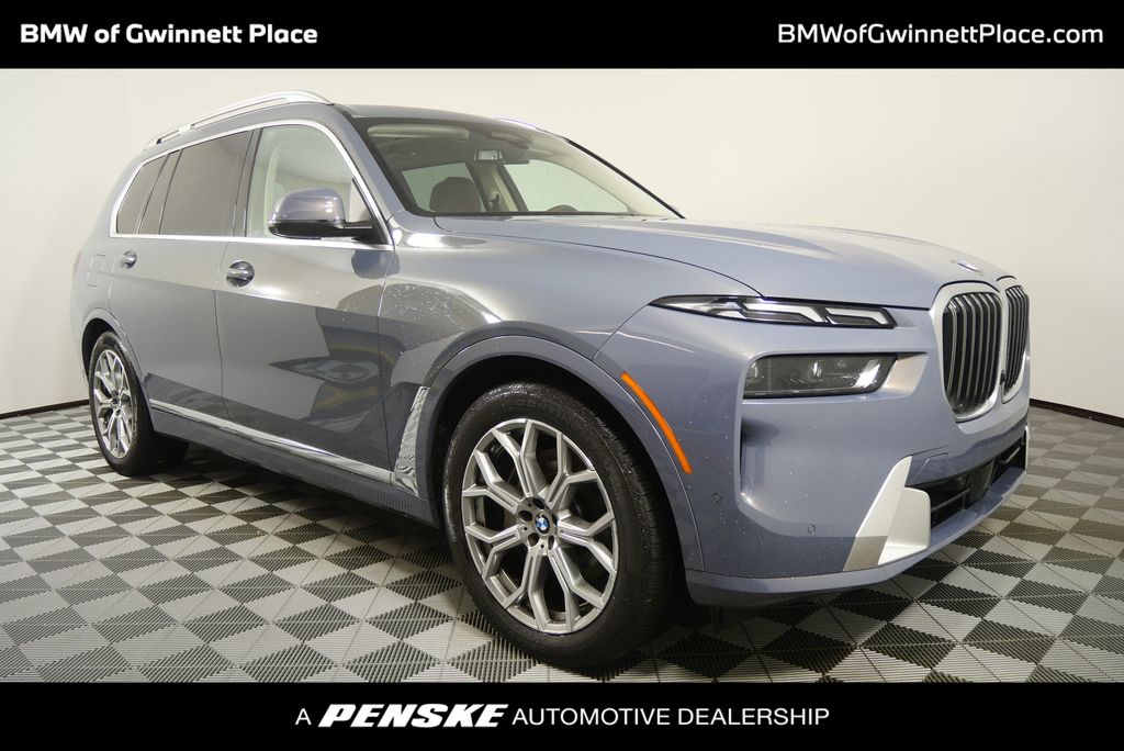 2026 BMW X7 40i's photo