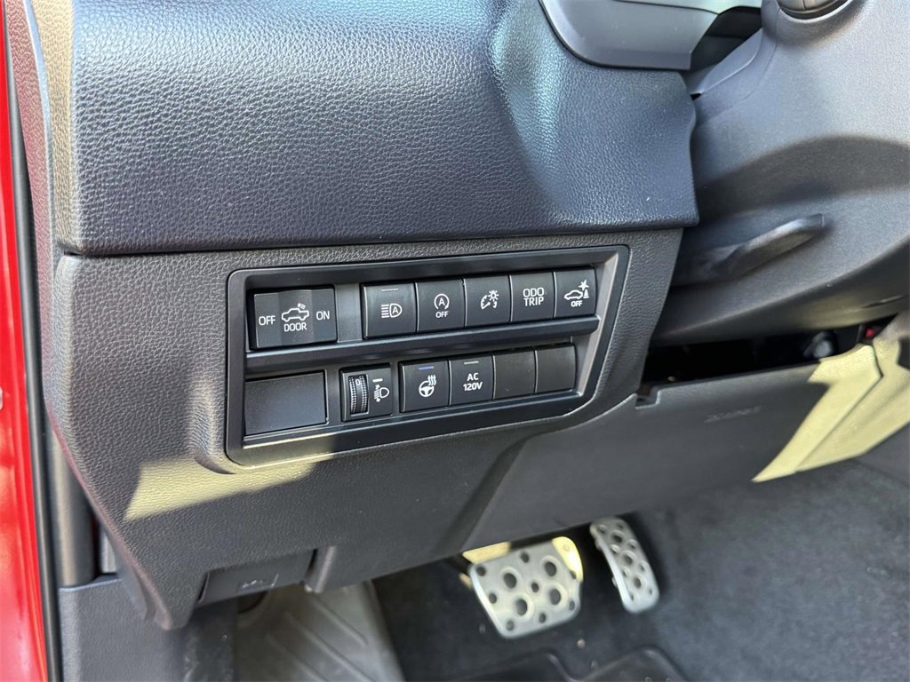 2022 Toyota Tundra SR5 CrewMax photo 9