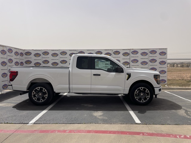 2025 Ford F-150 STX's photo
