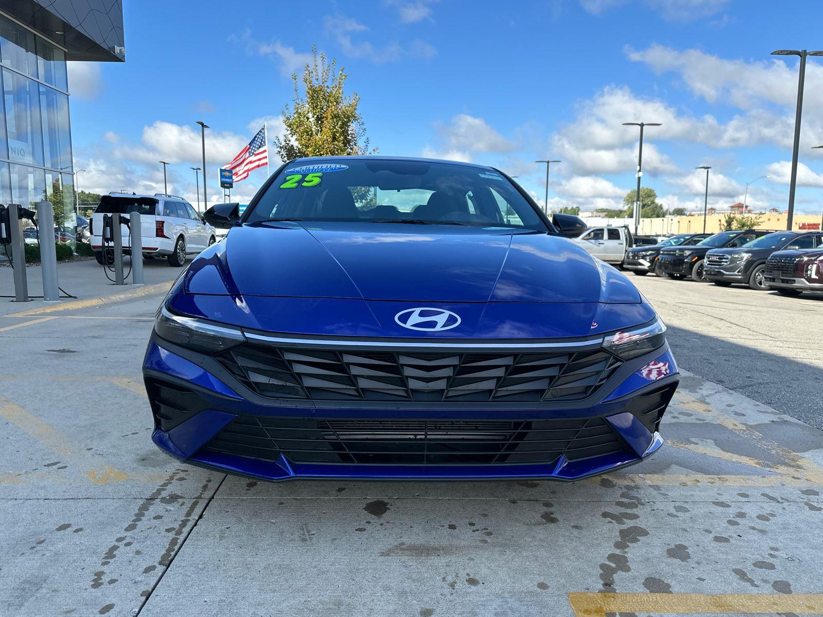 2025 Hyundai Elantra SEL Sport photo 6