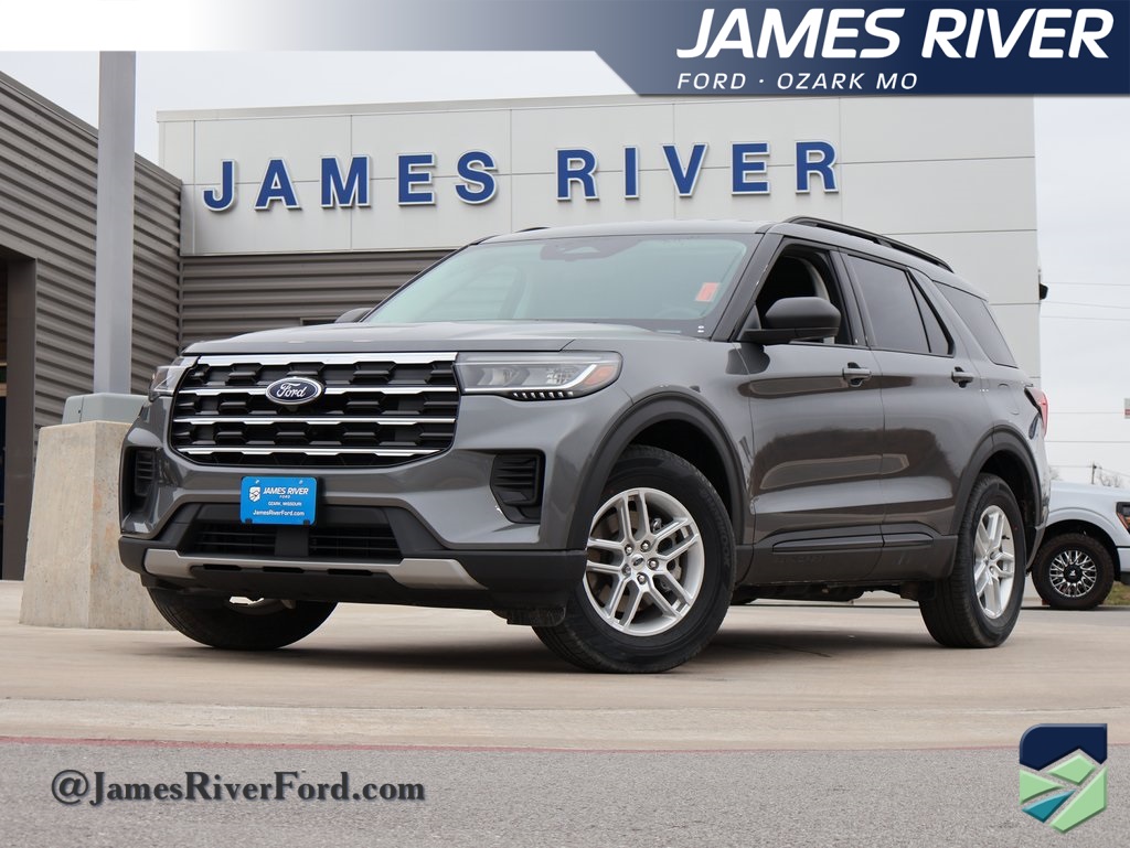 2026 Ford Explorer Active's photo