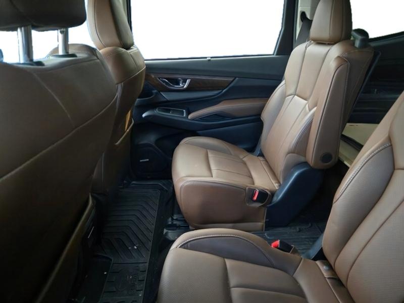 2024 Subaru Ascent Touring photo 4