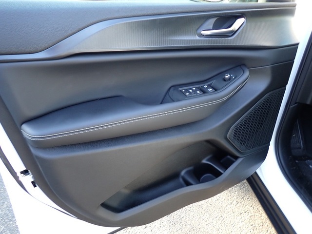 2025 Jeep Grand Cherokee Altitude X photo 14