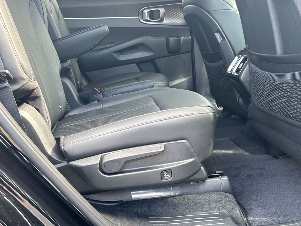 2025 Kia Sorento Hybrid EX photo 15